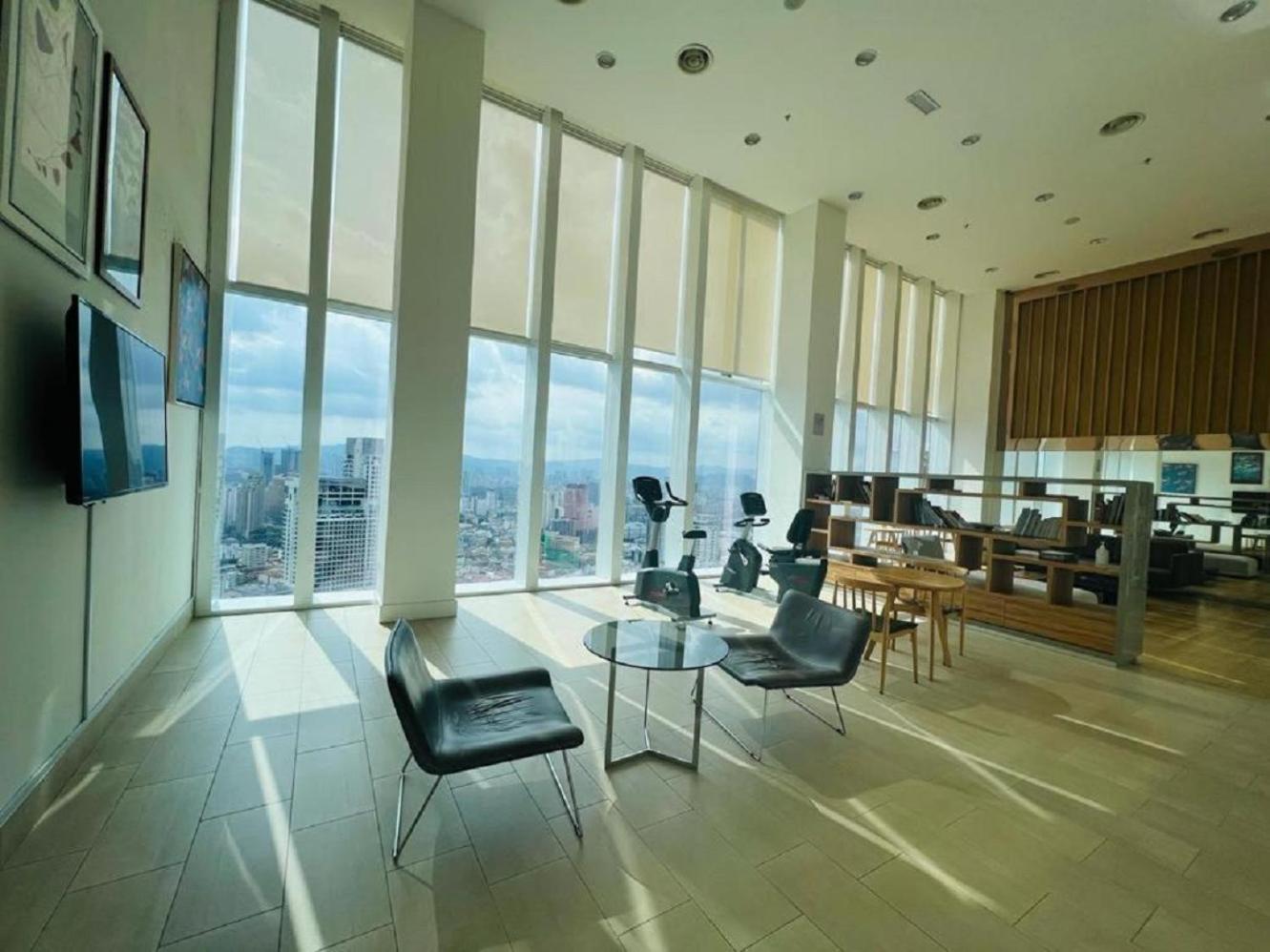 Platinum Klcc By Rainbow Suites Kuala Lumpur Exterior foto