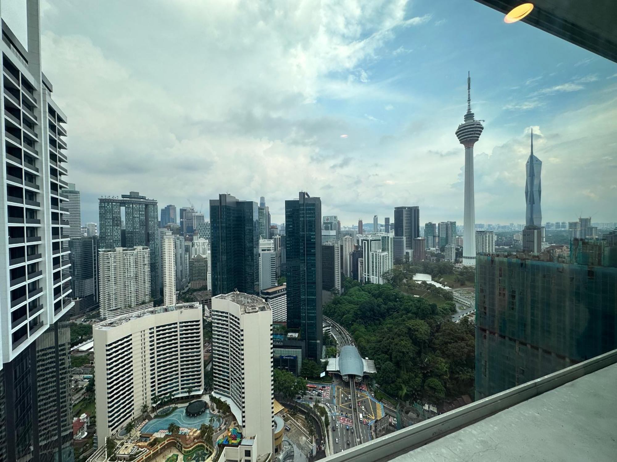 Platinum Klcc By Rainbow Suites Kuala Lumpur Exterior foto